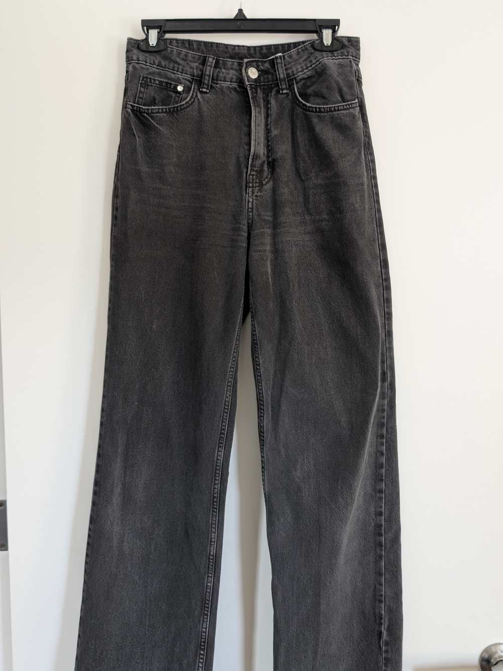 Women's Black Straight-Leg Jeans